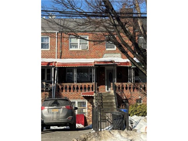 Studio,  0.00 BTH &nbsp;Multi-family style home in East Flatbush