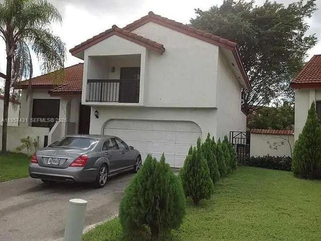  4 BR,  3.00 BTH &nbsp; style home in Miami