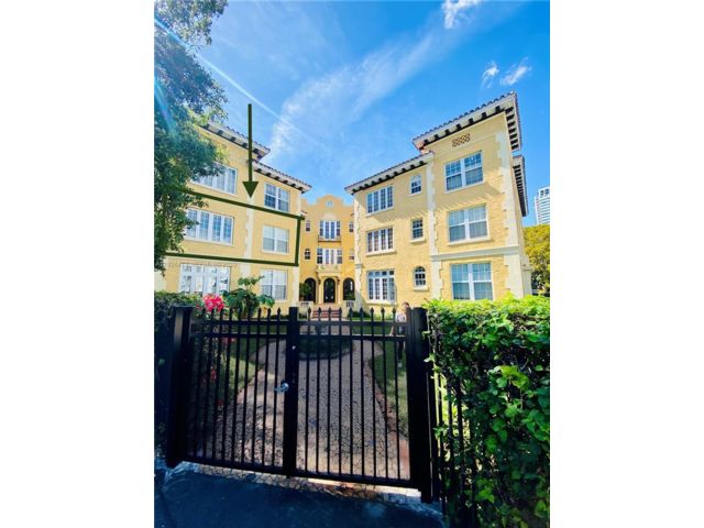  2 BR,  1.00 BTH &nbsp; style home in Miami