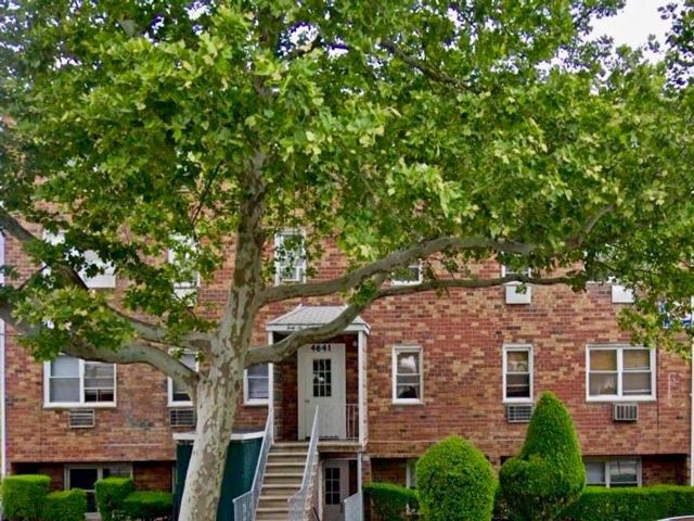  1 BR,  1.00 BTH &nbsp;Condominium style home in Sheepshead Bay