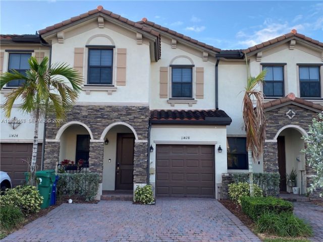  3 BR,  2.50 BTH &nbsp; style home in Homestead