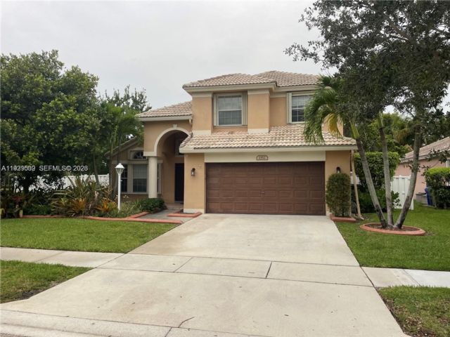  4 BR,  2.50 BTH &nbsp;European style home in Pembroke Pines