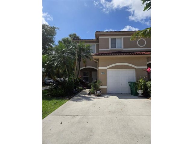 [Davie Real Estate, listing number 3329880]