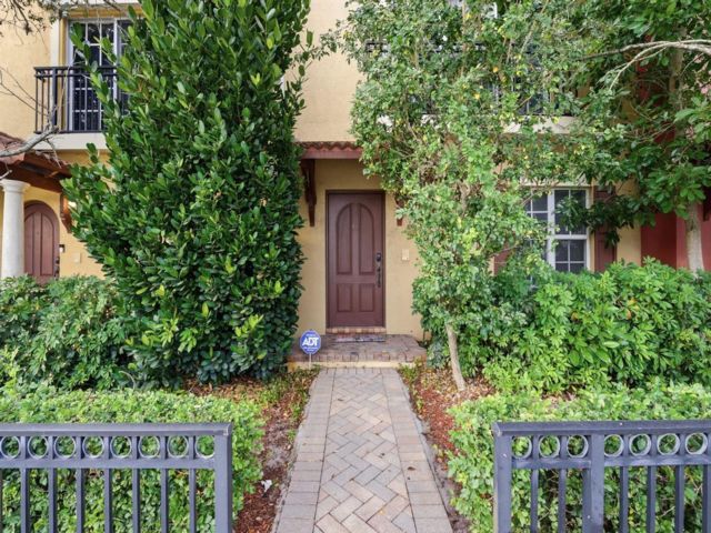 [Lake Worth Real Estate, listing number 3329895]