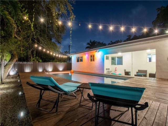  4 BR,  3.00 BTH &nbsp; style home in Biscayne Park