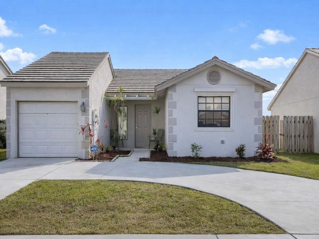 [Lake Worth Real Estate, listing number 3329949]