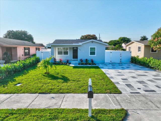  3 BR,  2.00 BTH &nbsp; style home in Delray Beach