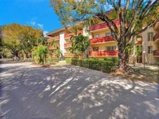  2 BR,  2.00 BTH &nbsp; style home in Coral Gables