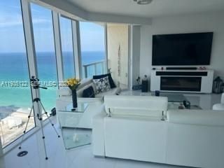  2 BR,  2.00 BTH &nbsp; style home in Sunny Isles Beach