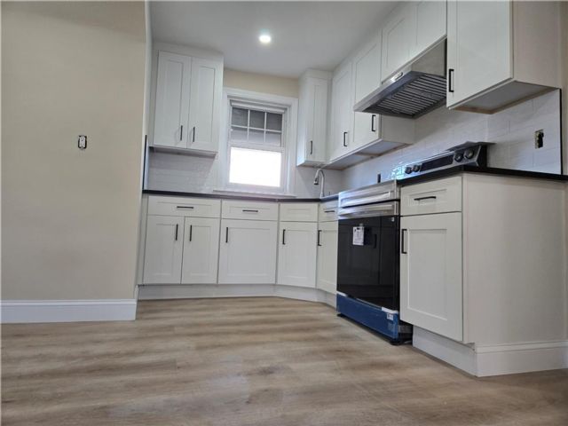  2 BR,  1.00 BTH &nbsp;Multi-family style home in Ditmas Park