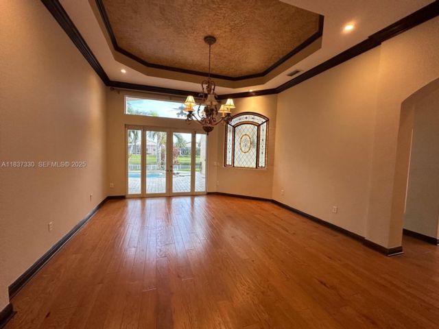  5 BR,  3.00 BTH &nbsp; style home in Hollywood