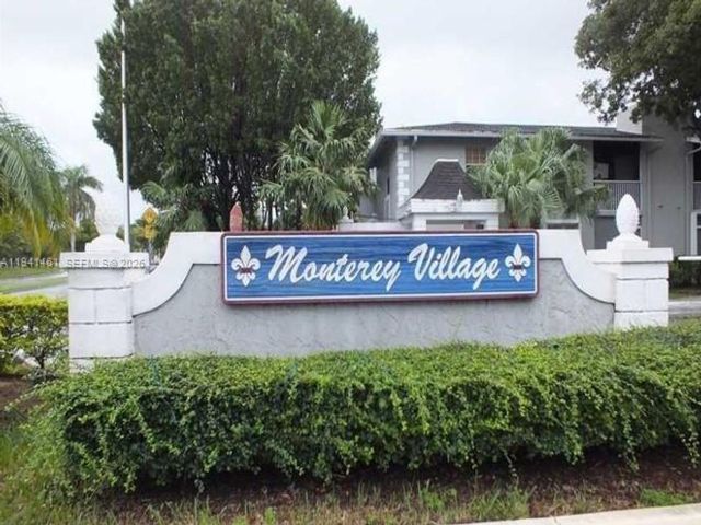  2 BR,  2.00 BTH &nbsp; style home in Miami