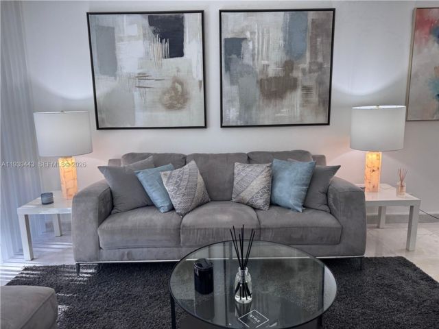  1 BR,  1.50 BTH &nbsp; style home in Aventura