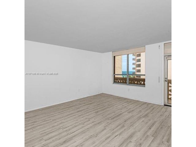  1 BR,  1.00 BTH &nbsp; style home in Bal Harbour