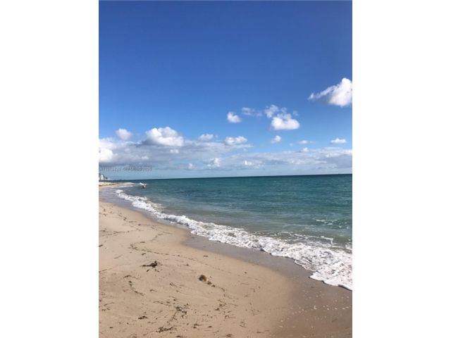  1 BR,  1.50 BTH &nbsp; style home in Miami