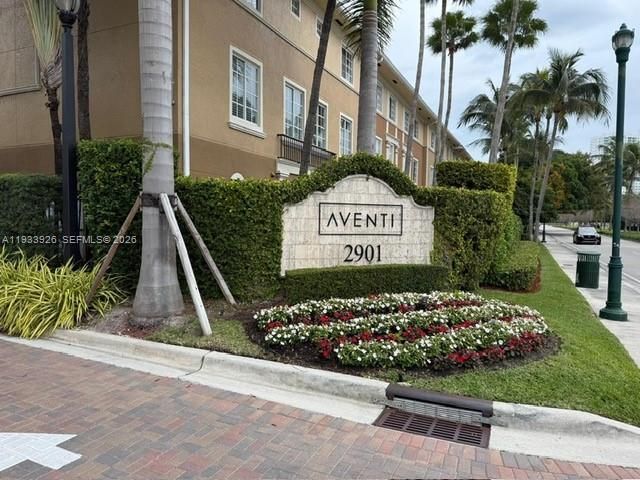  2 BR,  2.00 BTH &nbsp; style home in Aventura