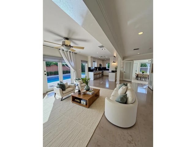  4 BR,  3.00 BTH &nbsp;European style home in Fort Lauderdale