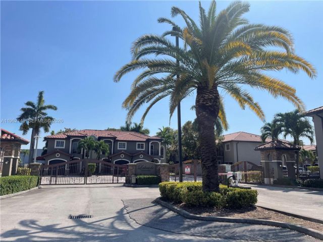  3 BR,  2.50 BTH &nbsp; style home in Miami