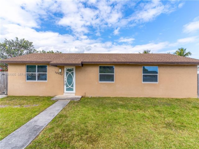  3 BR,  2.00 BTH &nbsp; style home in Homestead