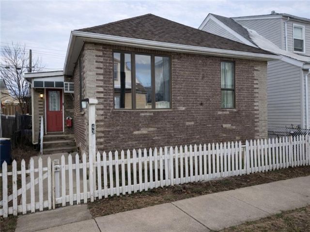  2 BR,  2.00 BTH &nbsp;Single family style home in Gerritsen Beach