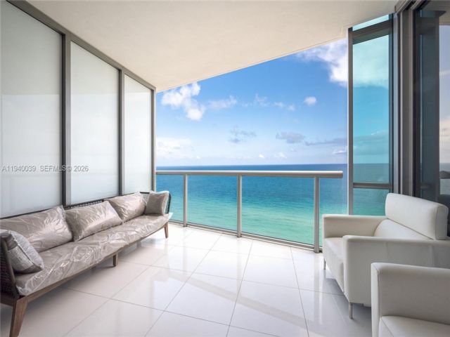  1 BR,  1.50 BTH &nbsp; style home in Sunny Isles Beach