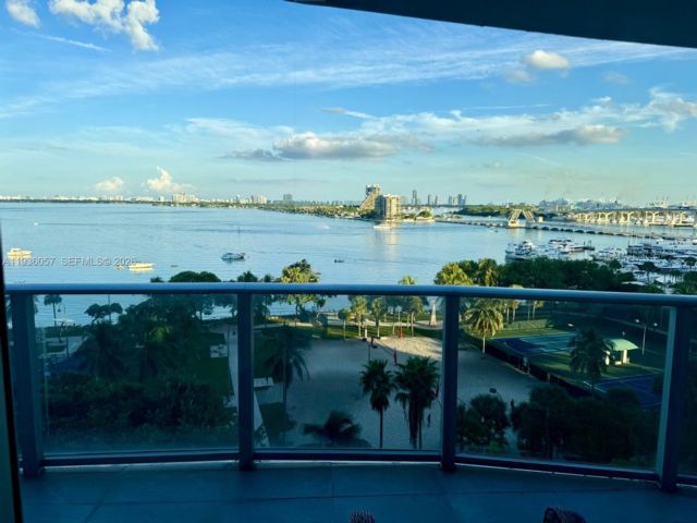  2 BR,  2.50 BTH &nbsp; style home in Miami