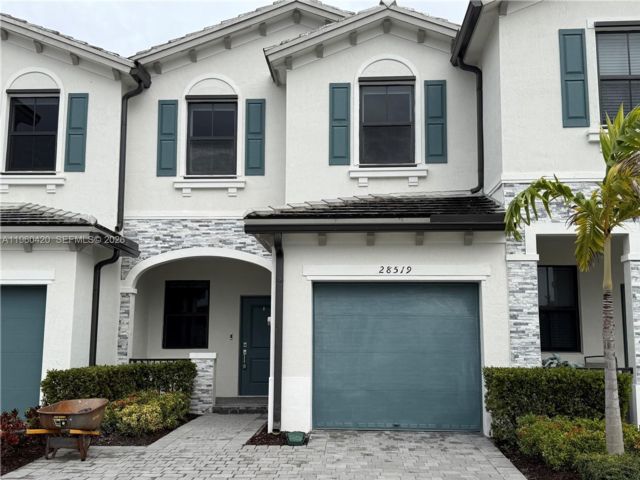  3 BR,  2.50 BTH &nbsp;Townhouse style home in Homestead