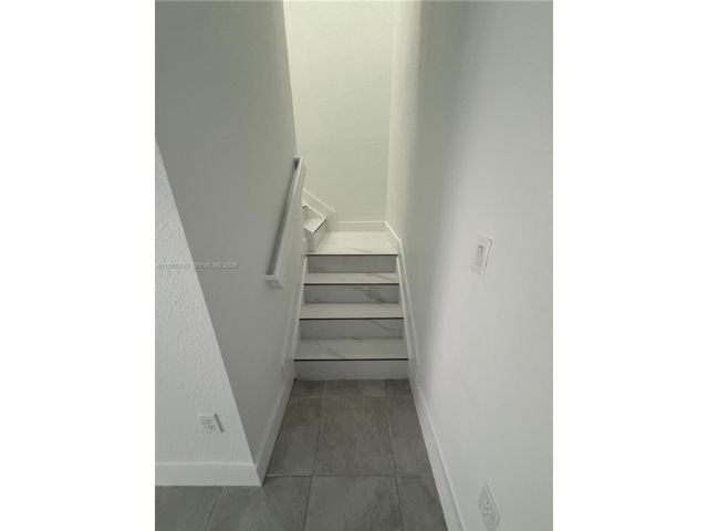 [PHOTO]