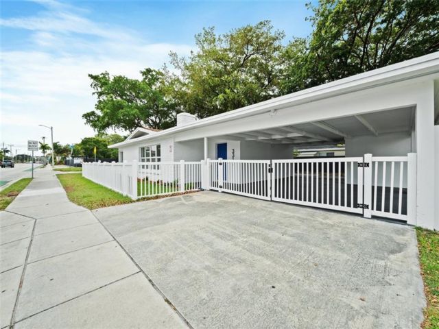 [Oakland Park Real Estate, listing number 3330477]