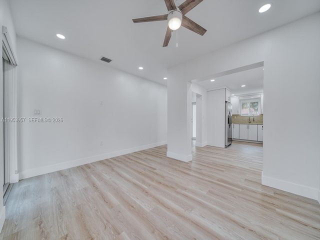  3 BR,  2.00 BTH &nbsp; style home in Miami