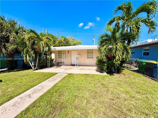  2 BR,  1.00 BTH &nbsp; style home in Dania