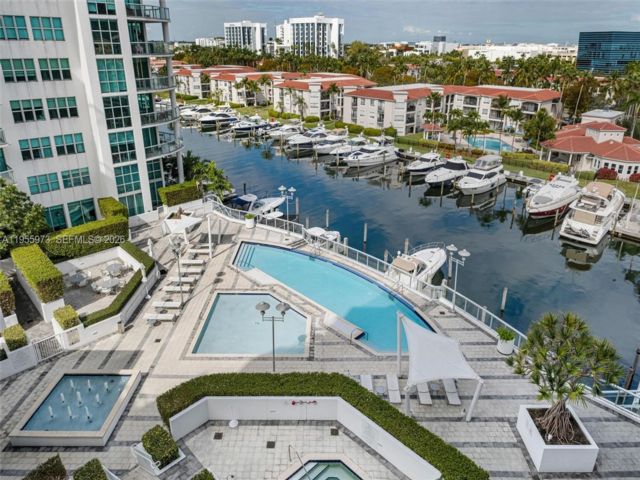  2 BR,  2.50 BTH &nbsp; style home in Aventura