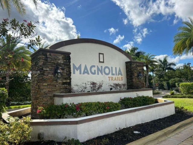  3 BR,  2.50 BTH &nbsp; style home in Davie