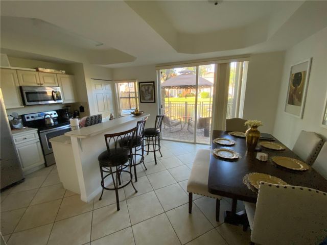  3 BR,  3.00 BTH &nbsp; style home in Fort Lauderdale