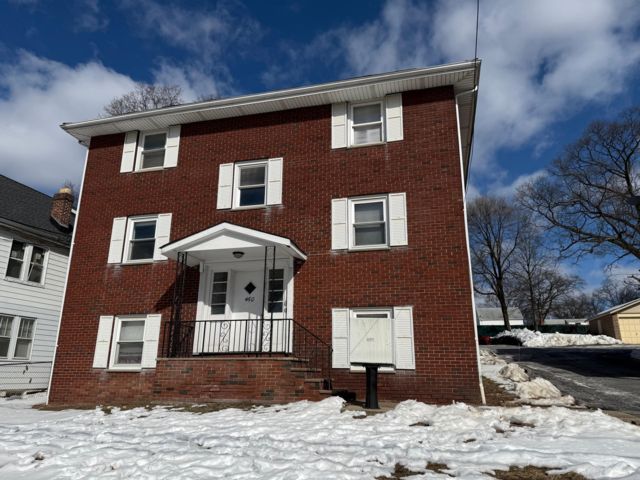  1 BR,  1.00 BTH &nbsp;Apartment style home in Nutley