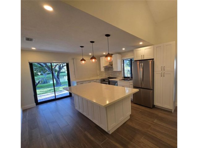 [Weston Real Estate, listing number 3330707]