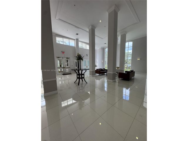  3 BR,  2.00 BTH &nbsp; style home in Medley