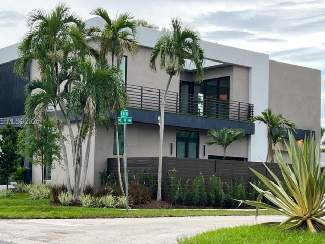  5 BR,  4.00 BTH &nbsp; style home in Fort Lauderdale