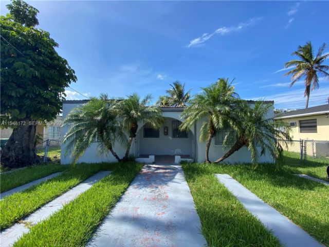 Studio,  1.00 BTH &nbsp; style home in Biscayne Park