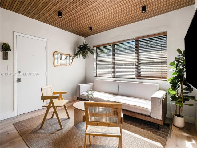  3 BR,  2.00 BTH &nbsp; style home in Miami