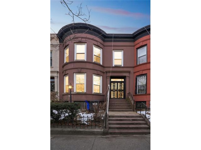  4 BR,  1.00 BTH &nbsp;Single family style home in Lefferts Garden