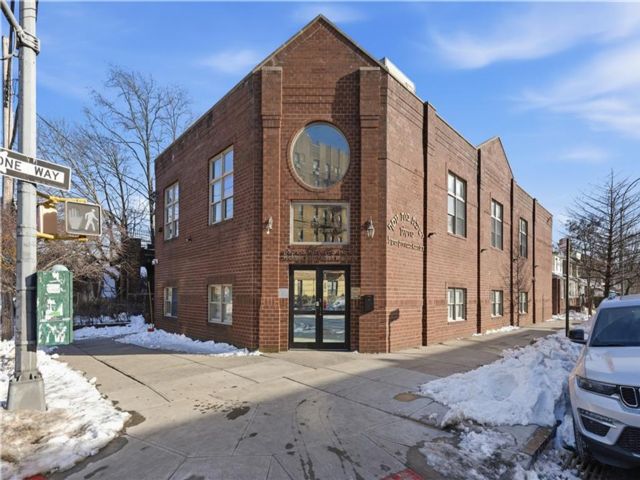 Studio,  0.00 BTH &nbsp;Other style home in Midwood