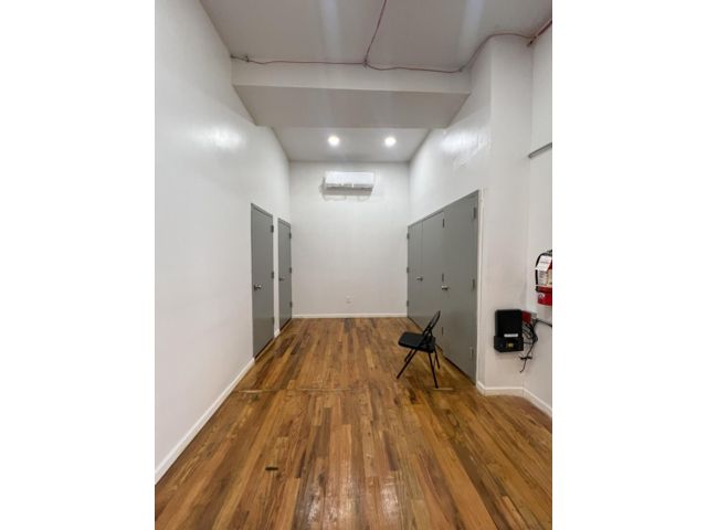 Studio,  0.00 BTH &nbsp;Other style home in Brooklyn