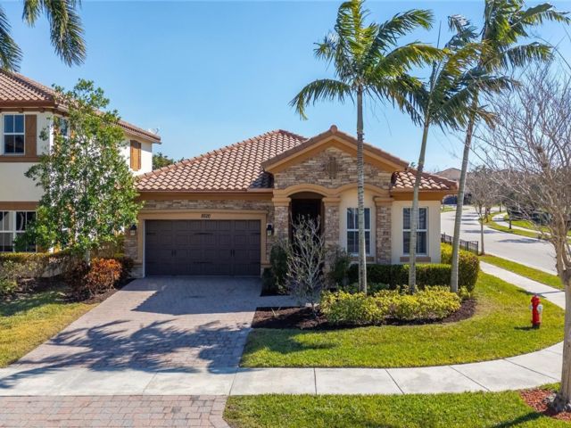  4 BR,  3.00 BTH &nbsp; style home in Coral Springs