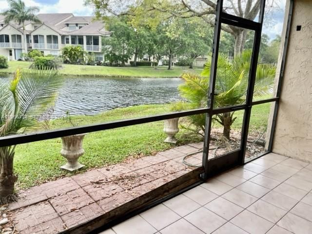  3 BR,  2.50 BTH &nbsp; style home in Plantation