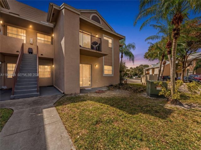  2 BR,  2.00 BTH &nbsp; style home in Pembroke Pines