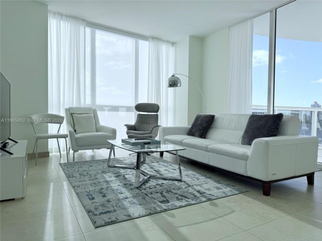  2 BR,  2.00 BTH &nbsp; style home in Sunny Isles Beach