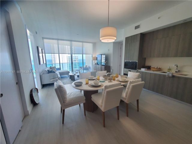  2 BR,  2.00 BTH &nbsp; style home in Sunny Isles Beach