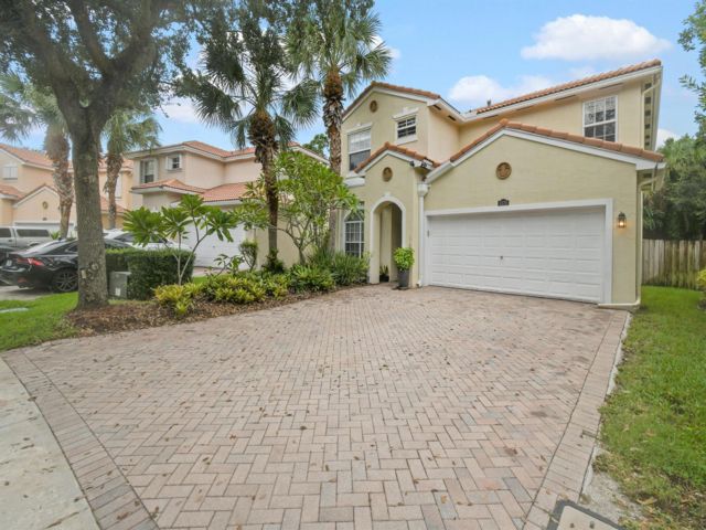 [Palm Beach Gardens Real Estate, listing number 3331295]