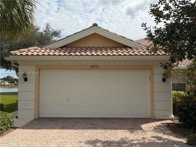 [Wellington Real Estate, listing number 3331300]